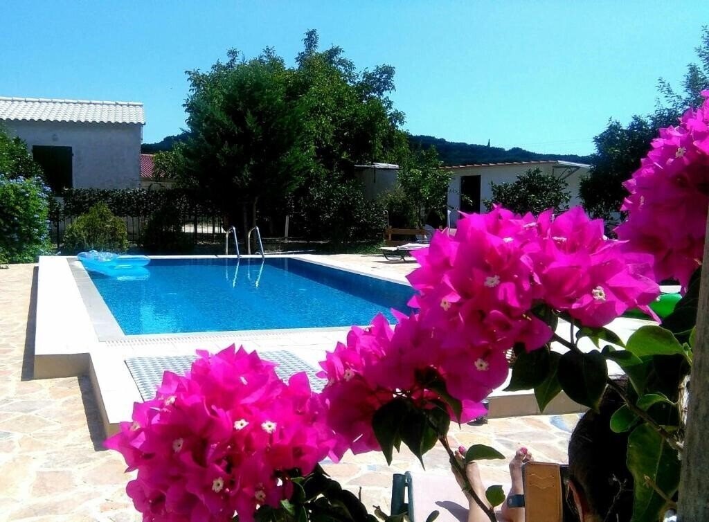 Изображение Evans Studios 3*