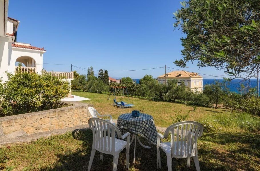Фото Le Reve Apartment 4*