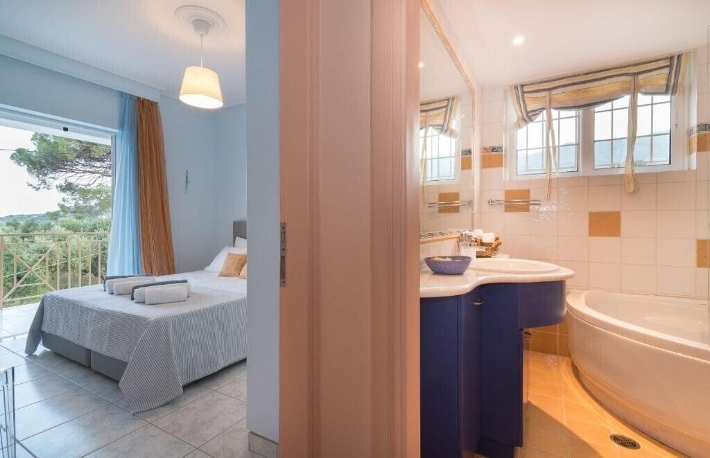 Фотография Villa Status 4*