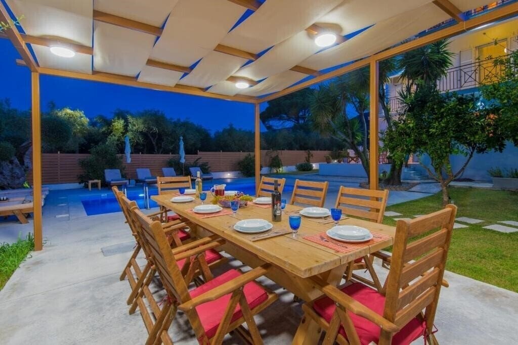 Картинка Villa Status 4*