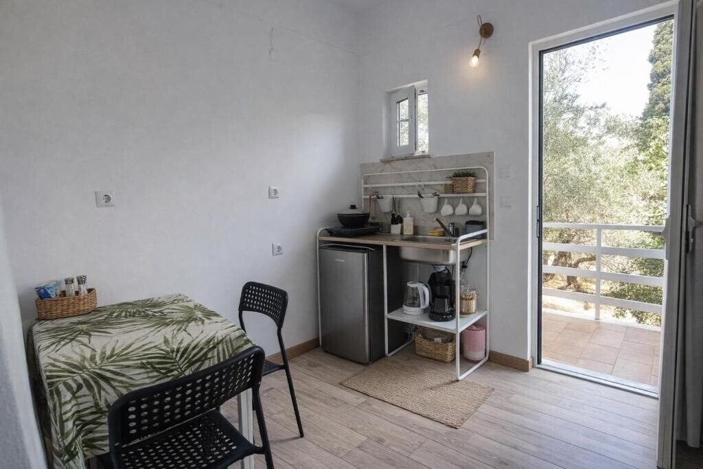 Фотография Karavaki Apartments 3*