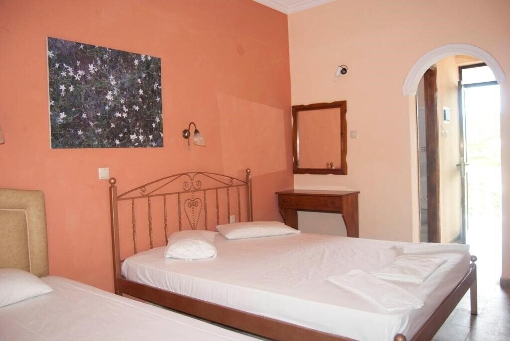 Фотография Laganas Beach Hotel 3*