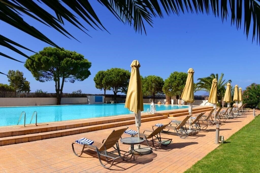 Изображение Achaia Beach Hotel 4*