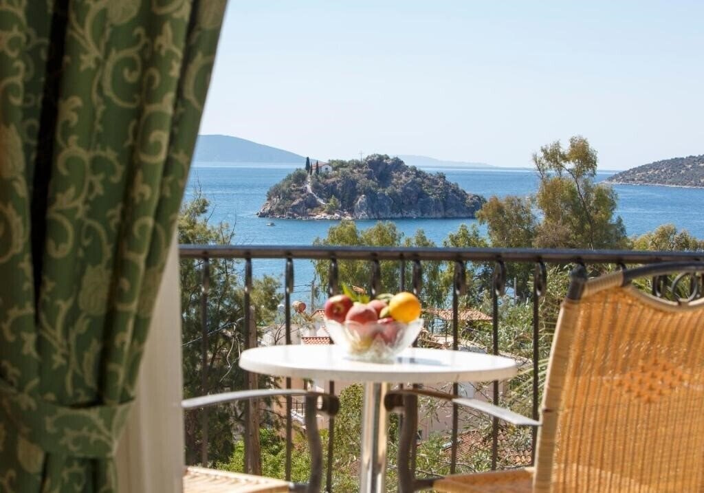 Картинка Alonia Studios & Maisonettes 3*