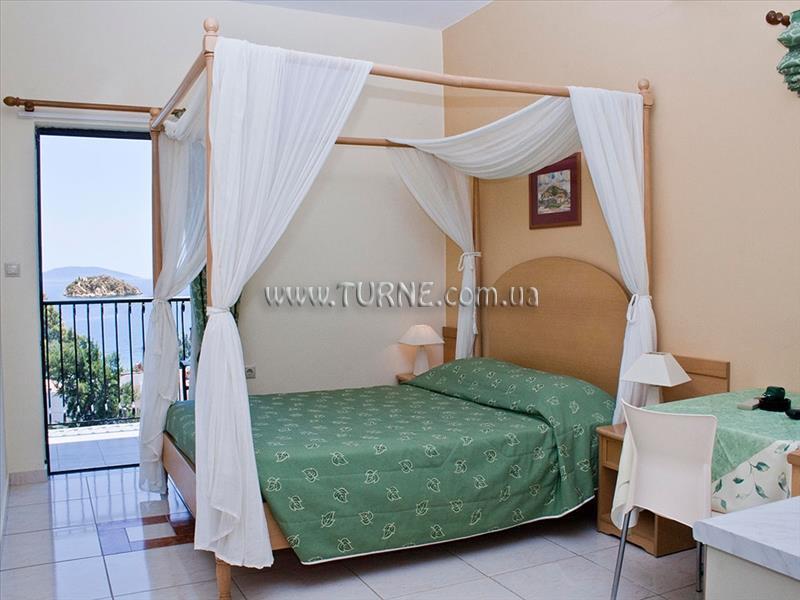 Фотография Alonia Maizonettes 2*