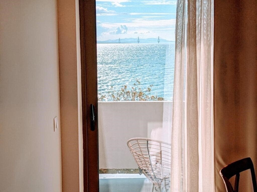 Отель Lepanto Beach Hotel 3*