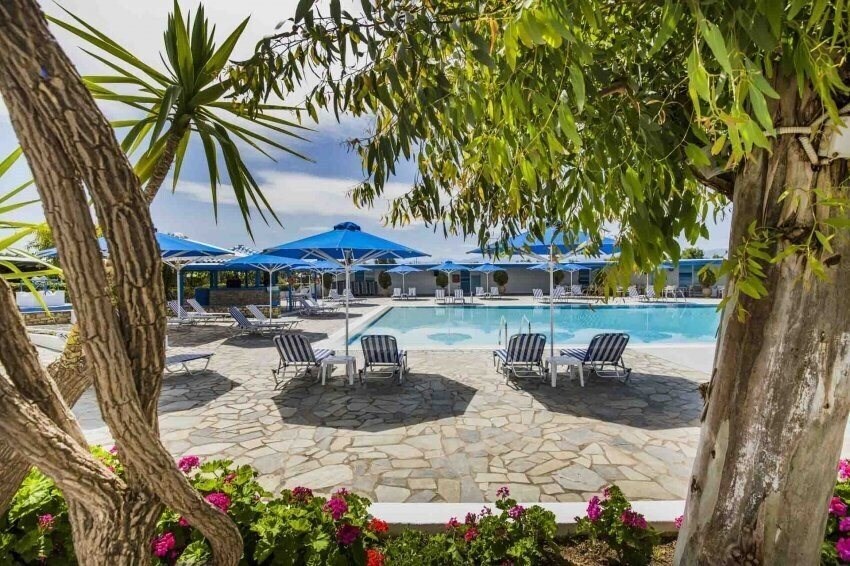 Отель Delphi Beach 4*