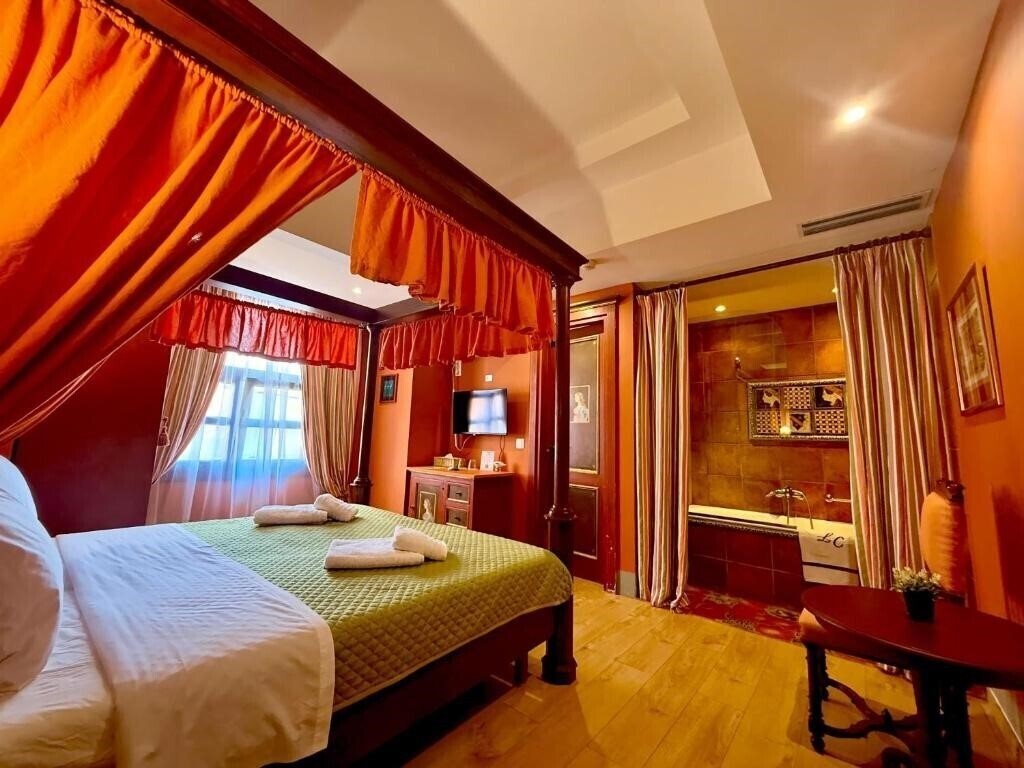 Изображение Le Convivial Luxury Suites & SPA 4*