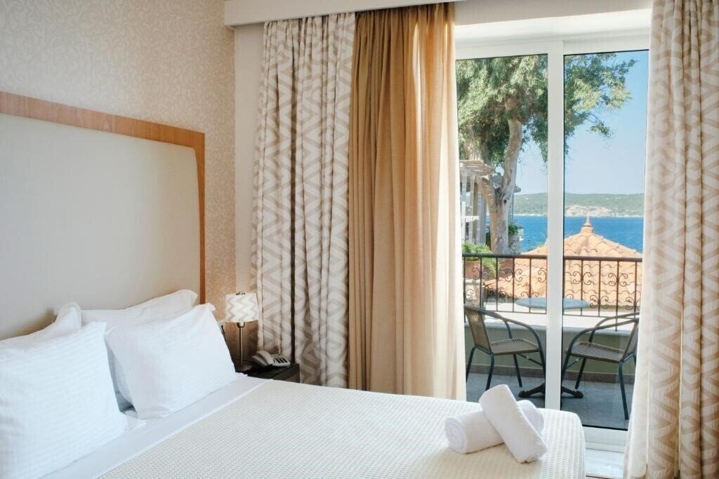 Картинка Karalis Beach 3*