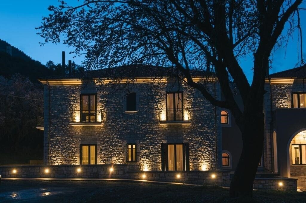 Отель Levidi Suites 4*