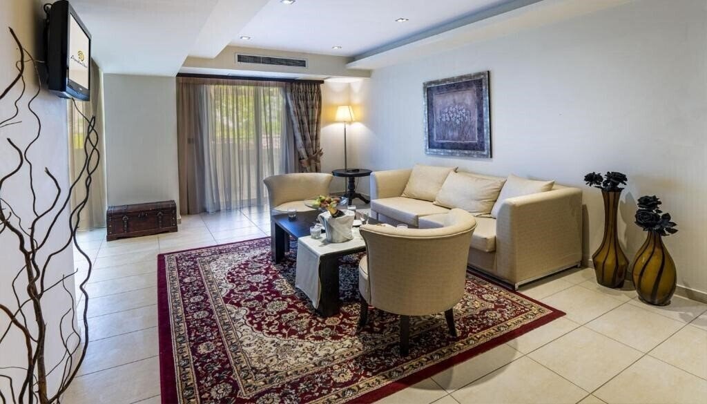 Картинка Amalias Luxury Hotel Amaliada 3*