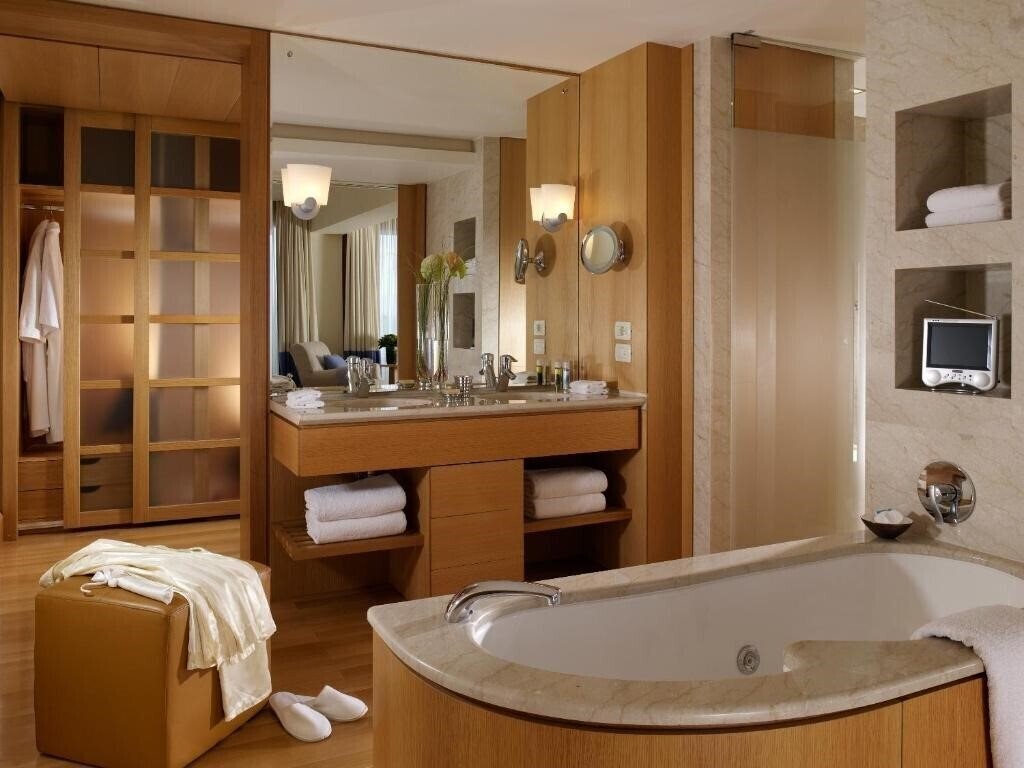 Фотография Amphitryon Hotel 5*