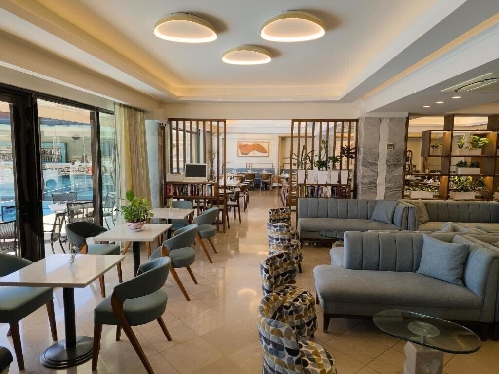 Изображение John & George Hotel 3*