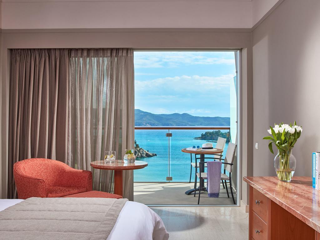 Фото AKS Hinitsa Bay 4*