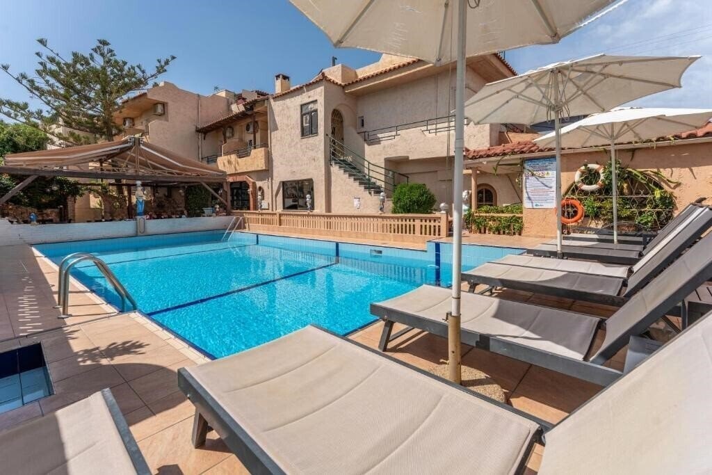 Изображение Erato Hotel 2*