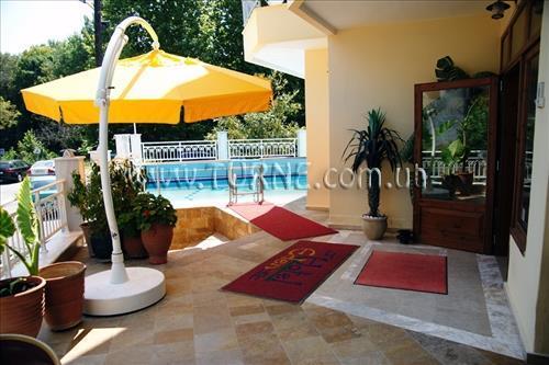 Отель Eden Hotel 2*