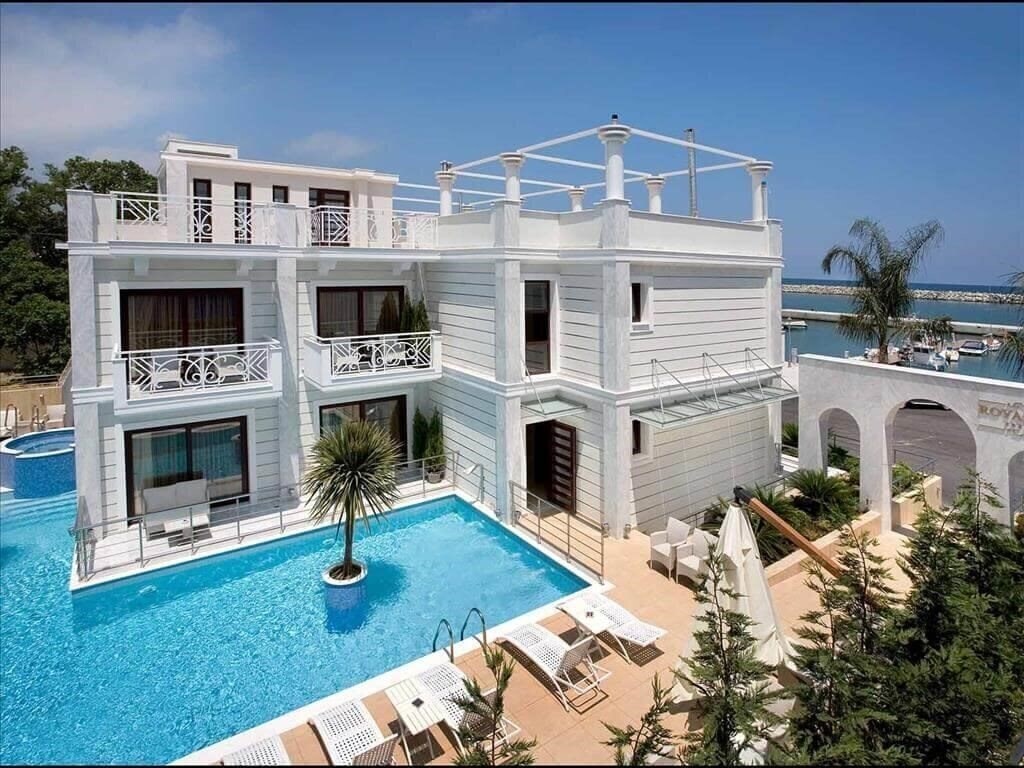 Отель Royal Palace Resort & SPA 3*