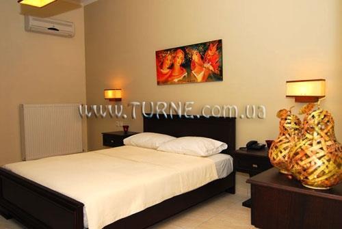 Отель Central Hotel 3*