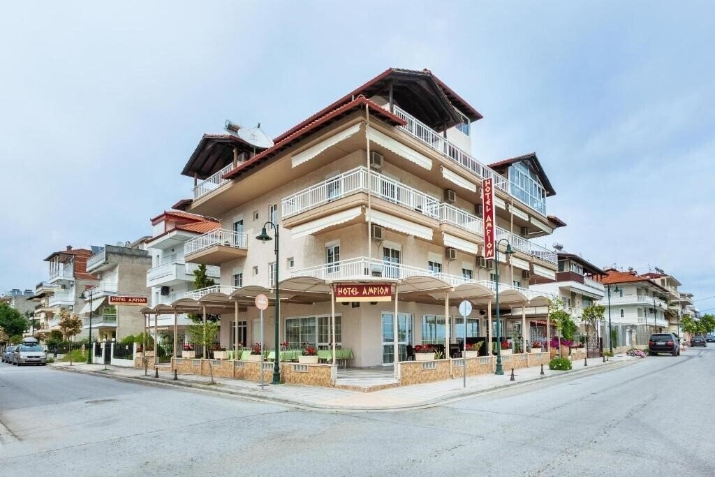 Отель Amfion Hotel 3*