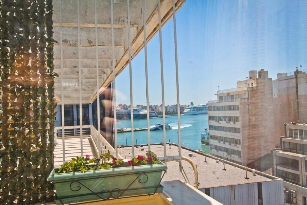 Отель Triton Hotel 3*