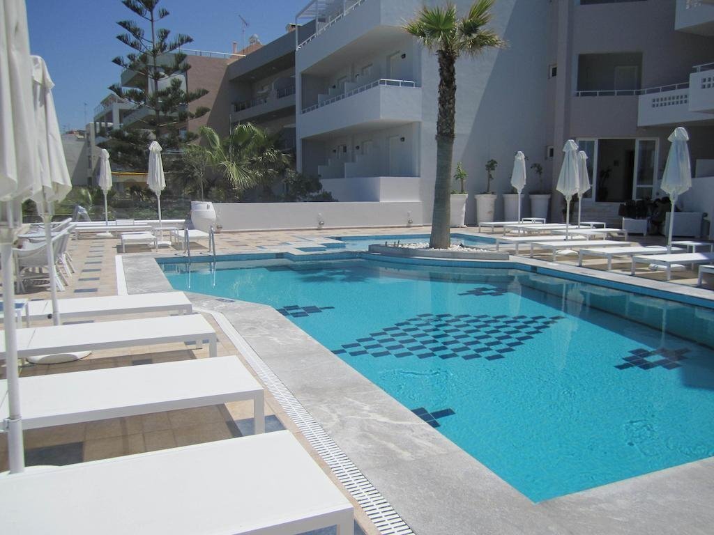 Отель Petradi Beach Hotel 3*