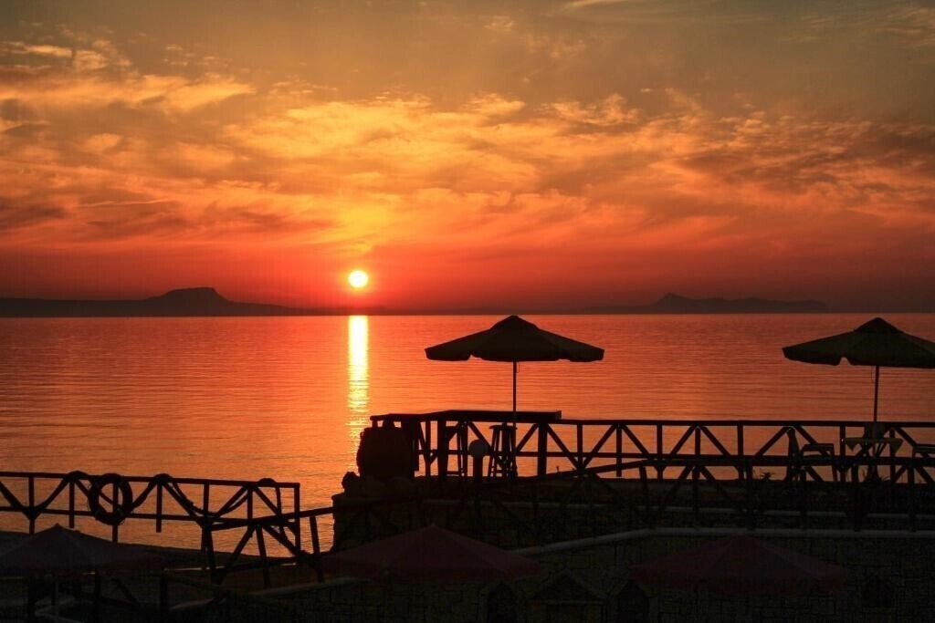 Отель Alkionis Beach 2*