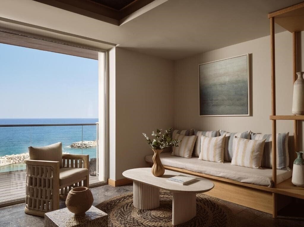 Фото The Royal Blue Resort 5*
