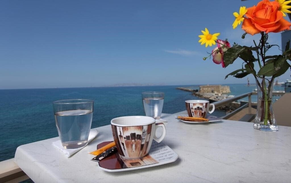 Фотография Cronos 2*