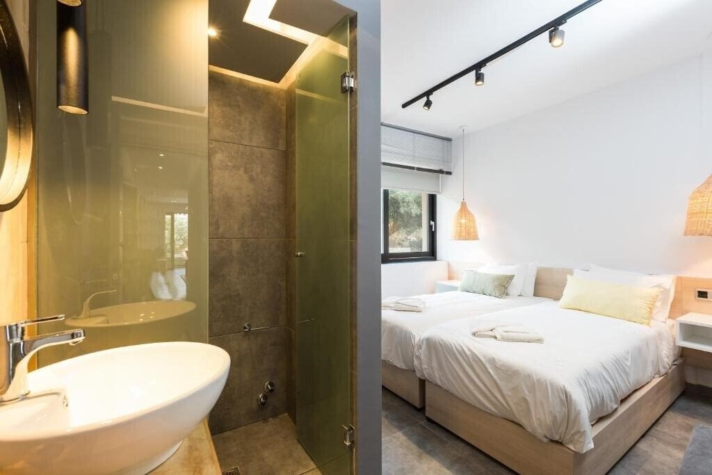 Фотография T Hotel Premium Suites 4*