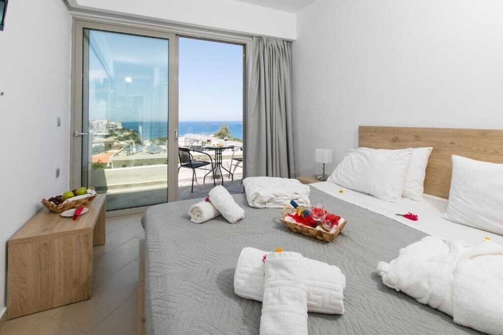 Фото Resol Hotel (ex. Liza Mary) 4*