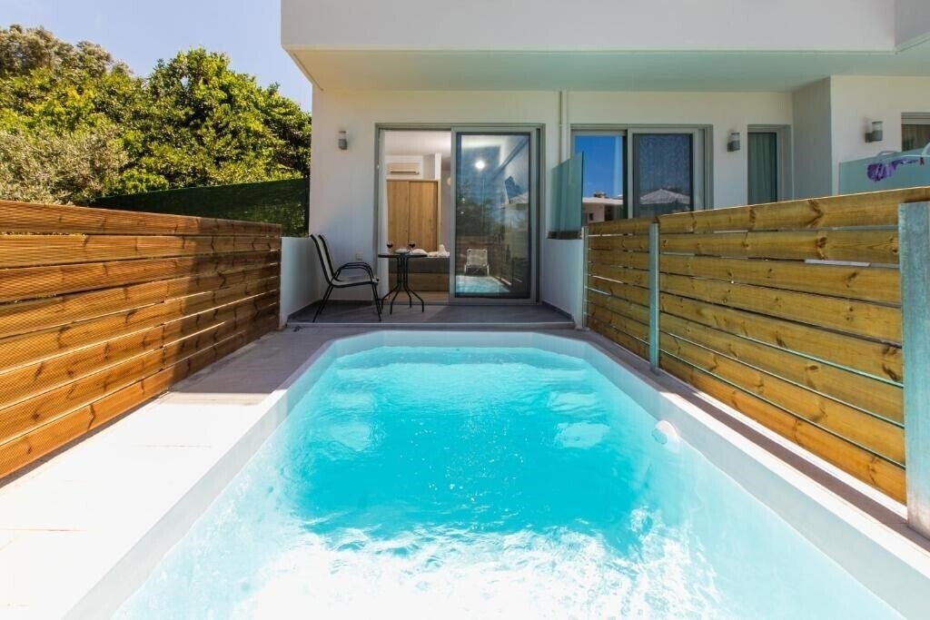 Изображение Resol Hotel (ex. Liza Mary) 4*