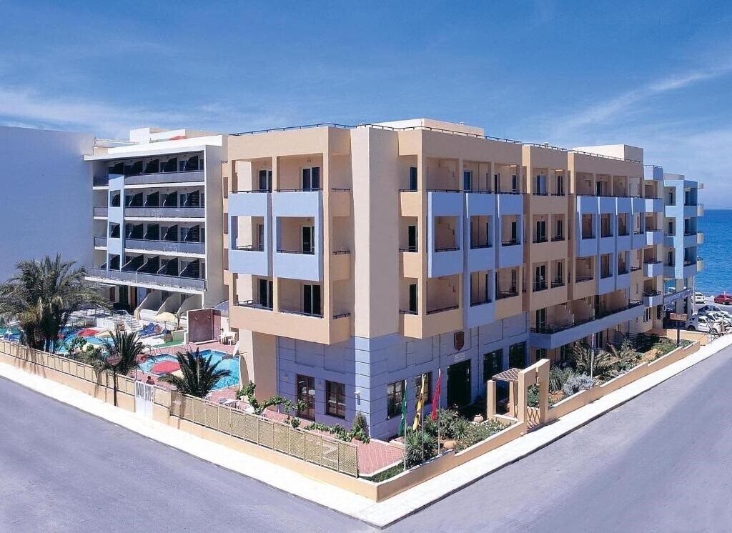 Фото Lefkoniko Ostria 2*