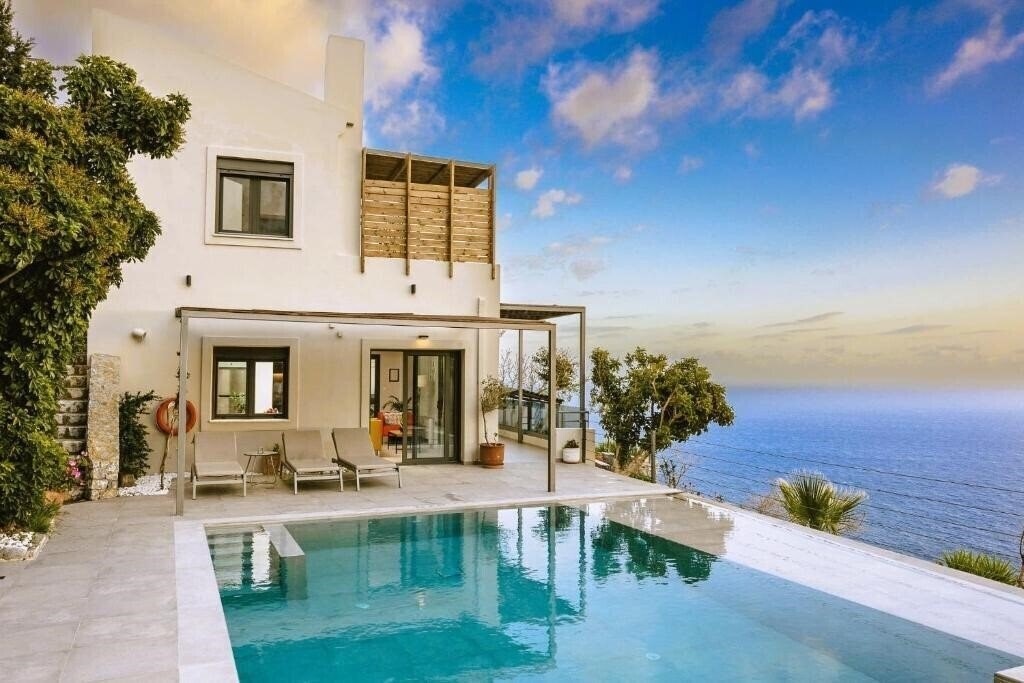 Картинка Anemos Luxury Villas 3*