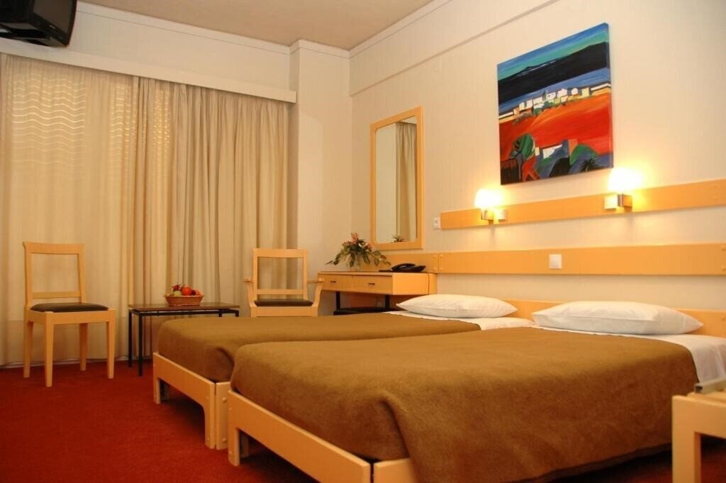 Отель Amalia Hotel 3*