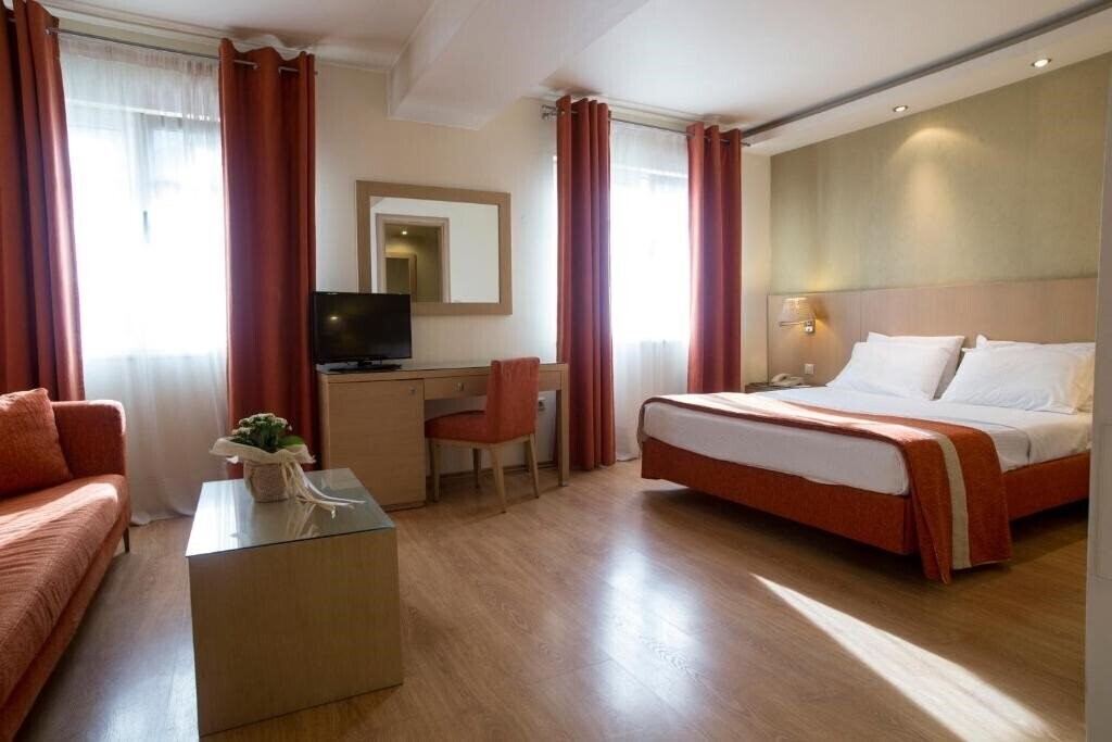 Фото Tobacco Hotel 4*