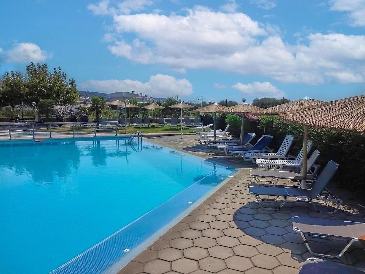 Отель Skion Palace Beach Hotel 4*