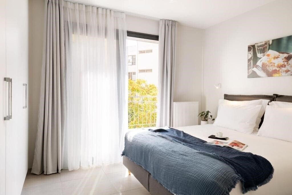 Отель Thess Residences 4*