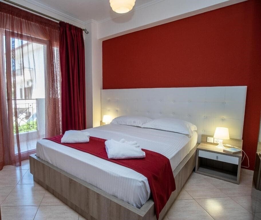 Отель Lagaria Palace Apartments 3*