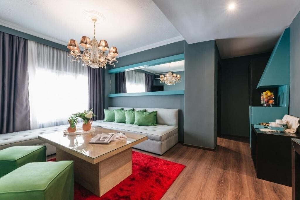 Фото Ladadika Design 3*