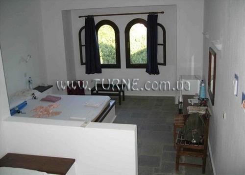 Отель Toroneos 2*