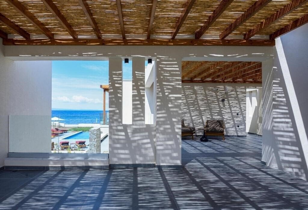 Картинка Amyntas Seafront Hotel 3*