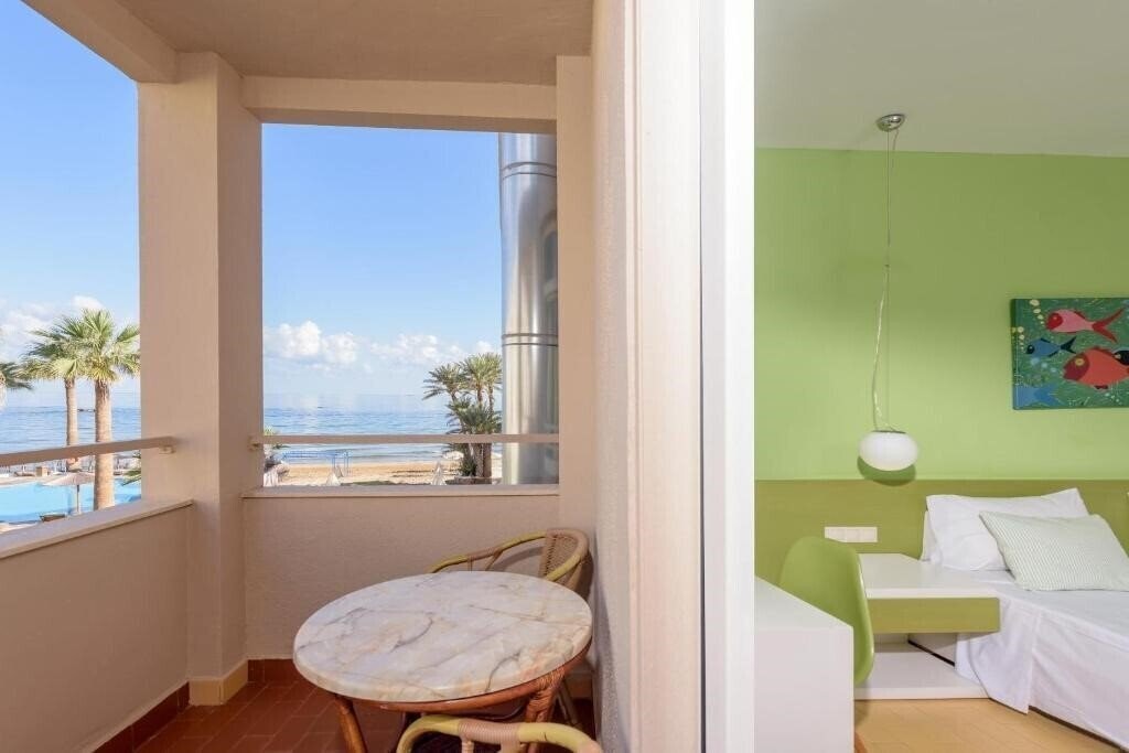 Картинка Zeus Hotels Palm Beach 3*