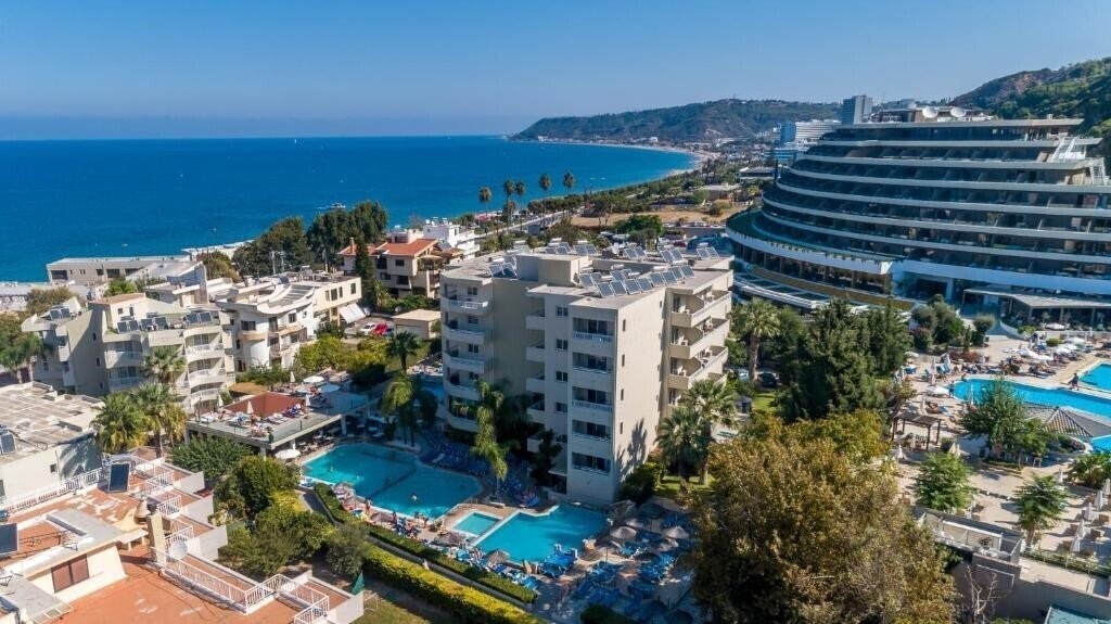 Фотография Poseidonia Hotel - Apartments 4*