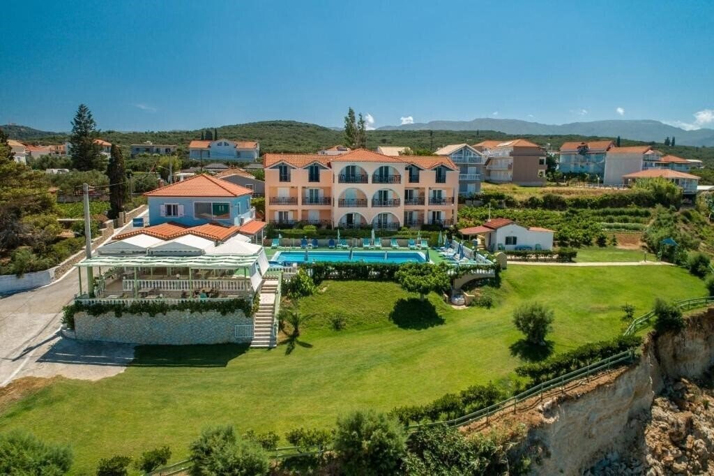 Фотография Achillion Apartments & Studios 3*