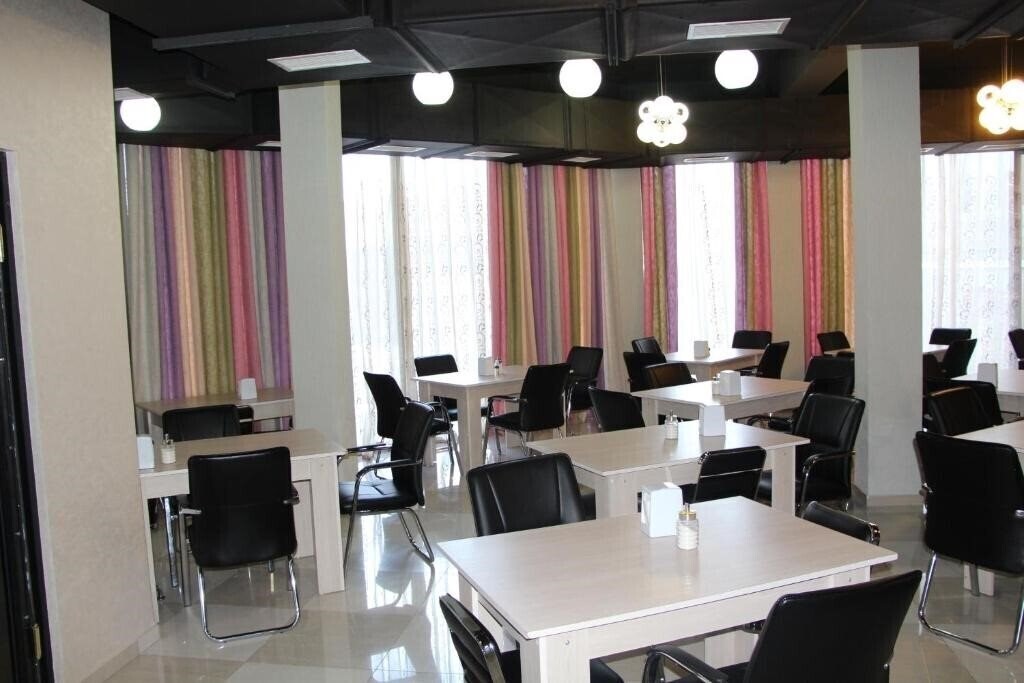 Фотография Hotel Legacy 4*