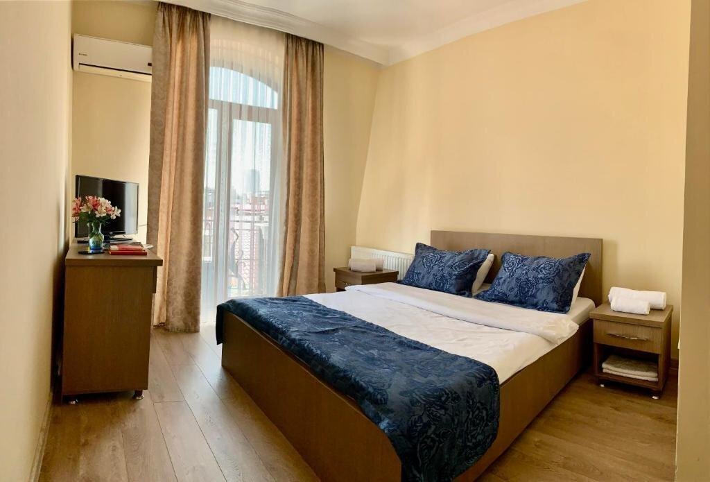 Отель Portaltus 3*