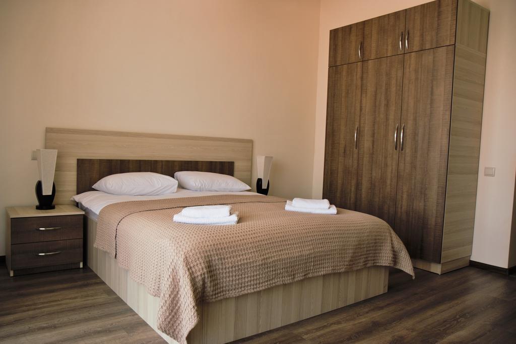 Отель Mireosi 3*