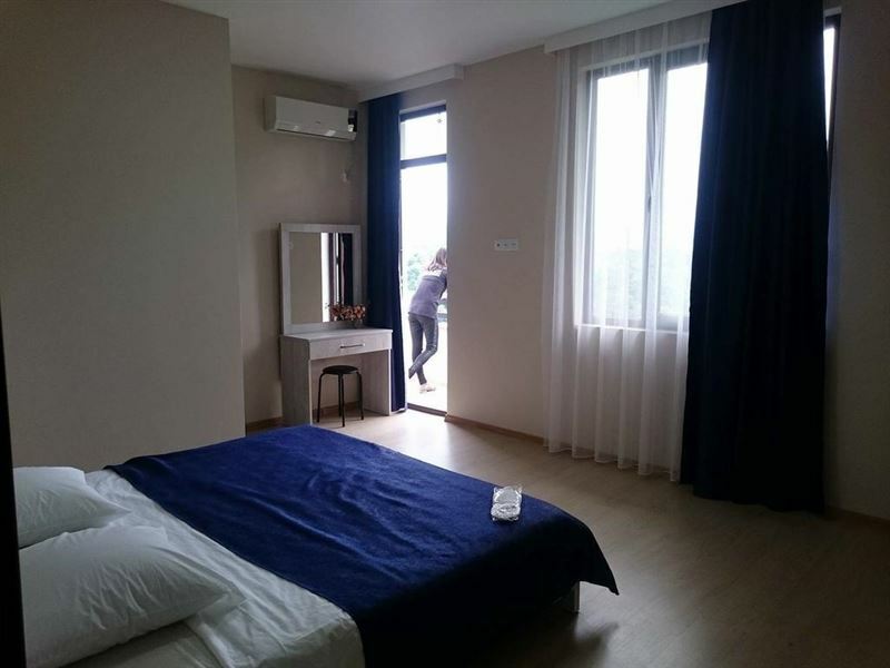 Фото Holiday House Green Cape Batumi 3*