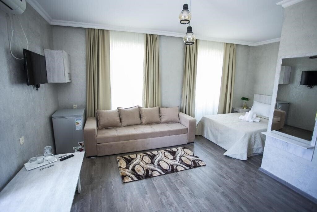 Отель Garanti 3*