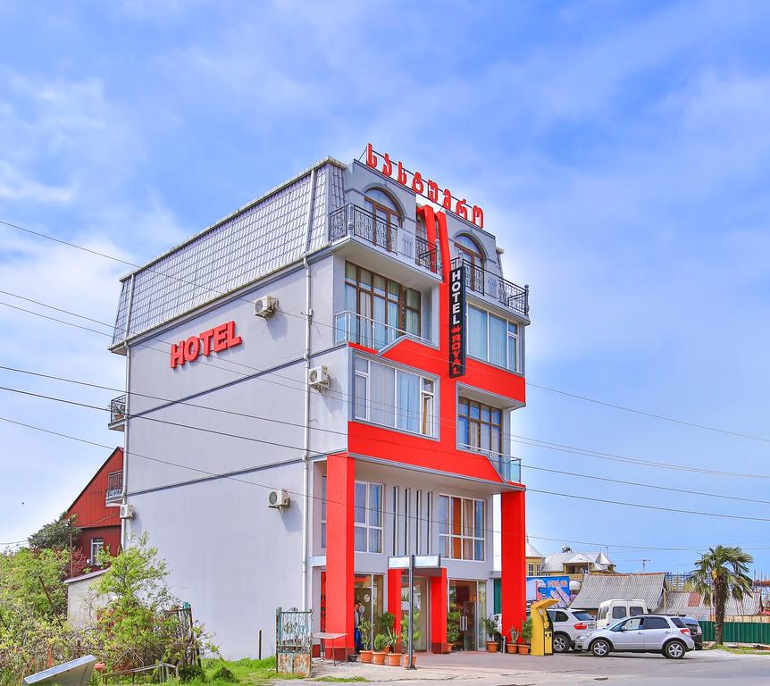 Отель Royal Hotel 3*